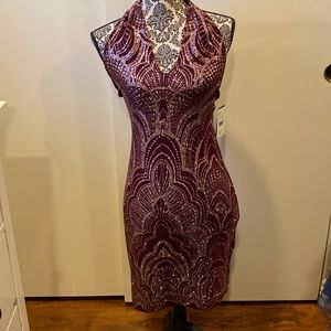NWT. Macy's Jump Apparel sz M. Burgundy around d neck w/rose gold glitter design